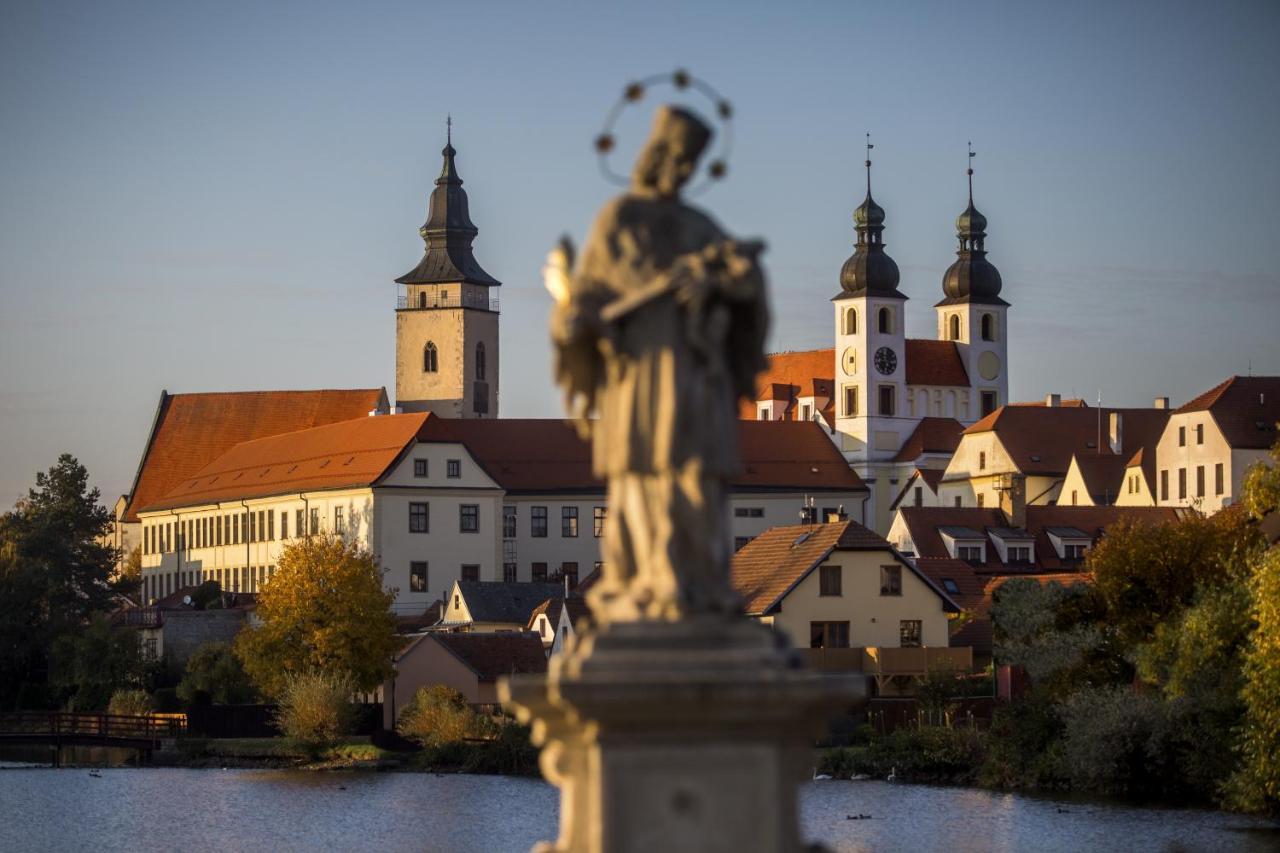 Penzion Pansky Dvur Telč Exteriör bild